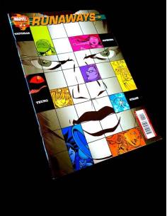 CASI EXCELENTE ESTADO RUNAWAYS 6 PANINI