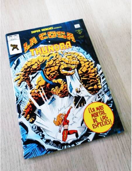 CASI EXCELENTE ESTADO SUPERHEROES 121 VOL II VERTICE