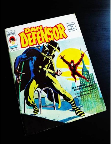 DAN DEFENSOR 4 VOL II MUY NUEVO PERO CON DESPERFECTOS EN PORTADA VERTICE