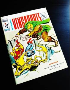 LOS VENGADORES 2 VOL II MUY NUEVO PERO TIENE REPARADA...