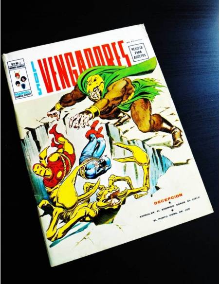 LOS VENGADORES 2 VOL II MUY NUEVO PERO TIENE REPARADA PORTADA VERTICE