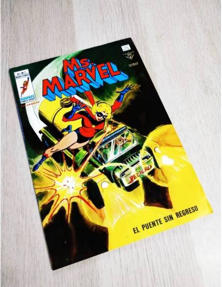 EXCELENTE ESTADO MS.MARVEL 3 MUNDICOMICS VERTICE