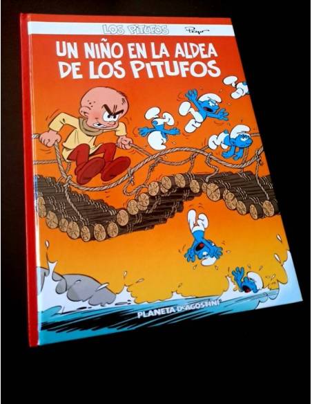EXCELENTE ESTADO LOS PITUFOS 26 UN NIÑO EN LA ALDEA DE LOS PITUFOS PLANETA
