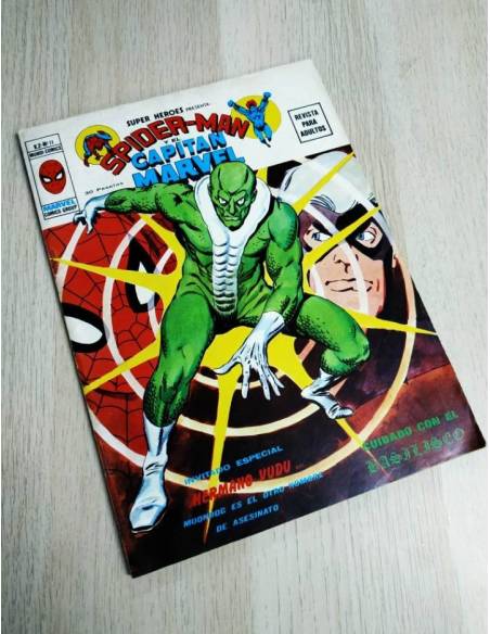 CASI EXCELENTE ESTADO SUPER HEROES 11 VOL II VERTICE