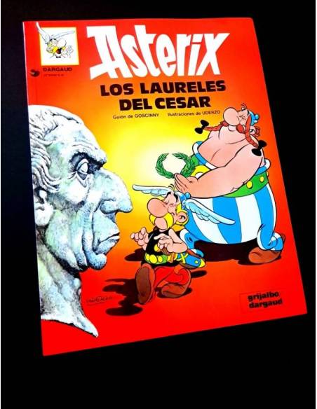 DE KIOSCO ASTERIX 18 LOS LAURELES DEL CESAR GRIJARBO DARGAUD TOMO