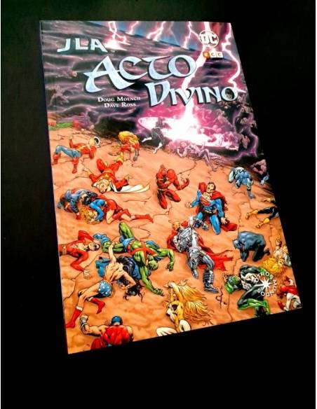 DE KIOSCO JLA ACTO DIVINO ECC DC