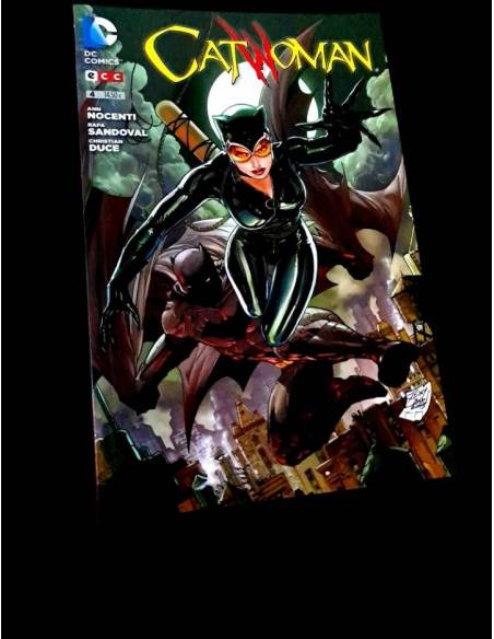 DE KIOSCO CATWOMAN 15 ECC DC COMICS