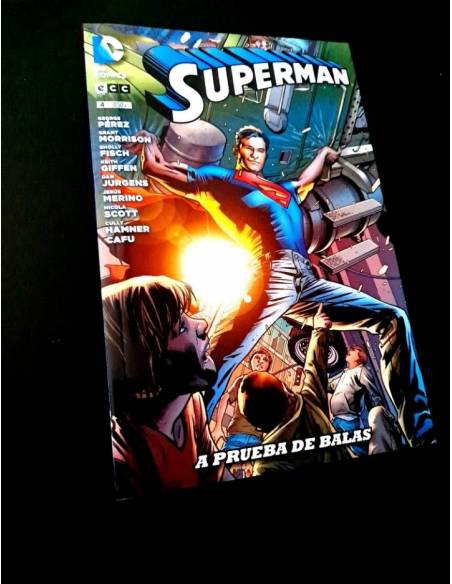 DE KIOSCO SUPERMAN 4 A PRUEBA DE BALAS DC ECC