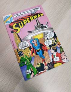 CASI EXCELENTE ESTADO SUPERMAN 23 SUPER ACCION 70 COMICS...