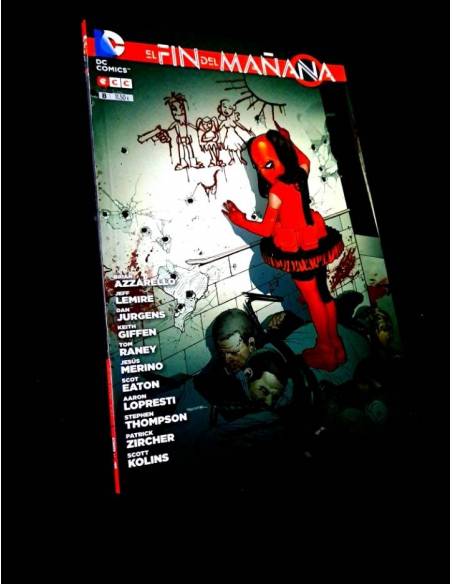 CASI EXCELENTE ESTADO EL FIN DEL MAÑANA 8 DC COMICS ECC