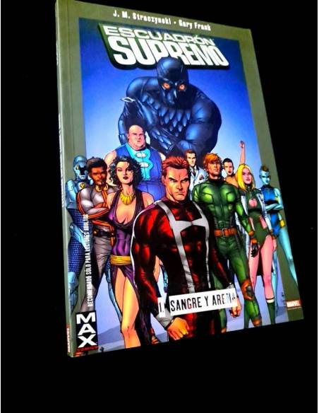 CASI EXCELENTE ESTADO ESCUADRON SUPREMO 1 SANGRE Y ARENA COMICS PANINI