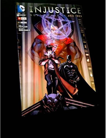 DE KIOSCO INJUSTICE GODS AMONG US 26 COMICS ECC DC