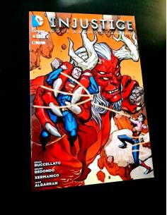 DE KIOSCO INJUSTICE GODS AMONG US 34 COMICS ECC DC