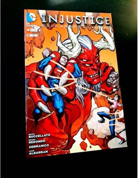 DE KIOSCO INJUSTICE GODS AMONG US 34 COMICS ECC DC