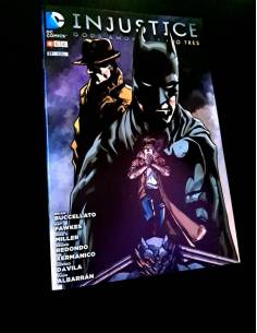 DE KIOSCO INJUSTICE GODS AMONG US 37 COMICS ECC DC