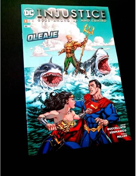 DE KIOSCO INJUSTICE GODS AMONG US 46 COMICS ECC DC