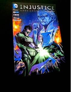 DE KIOSCO INJUSTICE GODS AMONG US 15 COMICS ECC DC