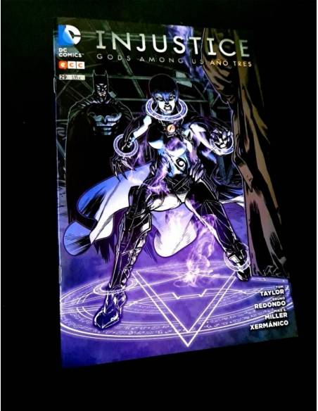 DE KIOSCO INJUSTICE GODS AMONG US 29 COMICS ECC DC
