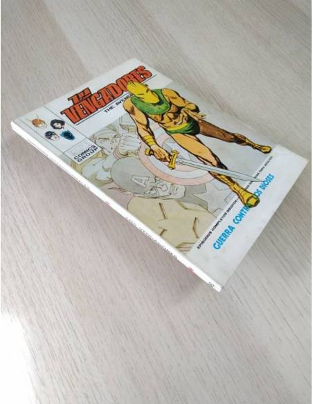 CASI EXCELENTE ESTADO LOS VENGADORES 46 TACO COMICS MARVEL VERTICE