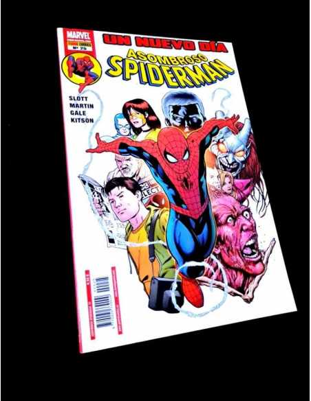 CASI EXCELENTE ESTADO ASOMBROSO SPIDERMAN 25 COMICS PANINI MARVEL TOMO