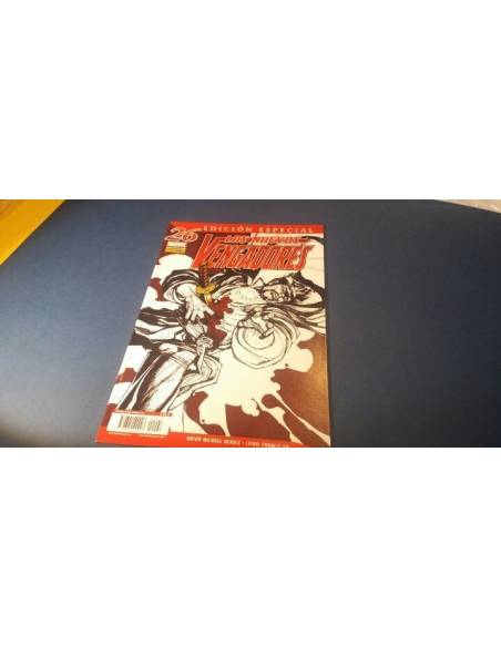 LOS NUEVOS VENGADORES CIVIL WAR 26 EXCELENTE ESTADO PANINI