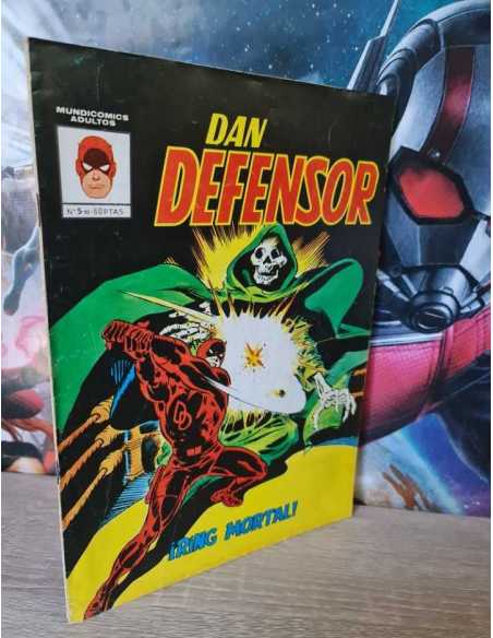 MUY BUEN ESTADO DAN DEFENSOR 5 MUNDICOMICS VÉRTICE