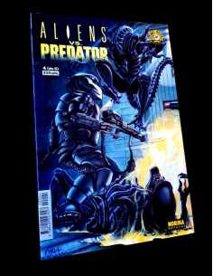 MUY BUEN ESTADO ALIENS VS PREDATOR 4 COMICS NORMA