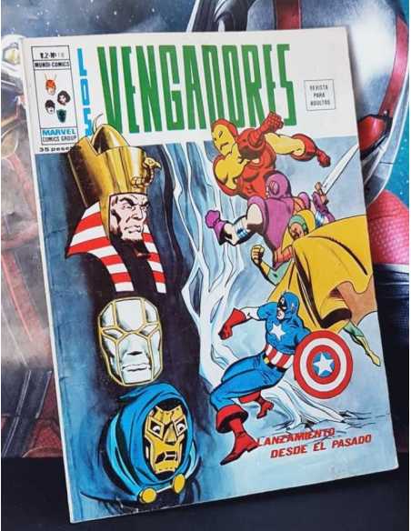 CASI EXCELENTE ESTADO LOS VENGADORES 18 VOL II MUNDICOMICS MARVEL EDICIONES VERTICE