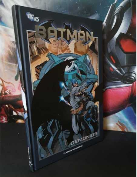 DE KIOSCO BATMAN 32 DEMONIOS COMICS DC PLANETA TOMO TAPA DURA