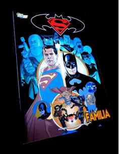EXCELENTE ESTADO SUPERMAN BATMAN FAMILIA COMICS PLANETA
