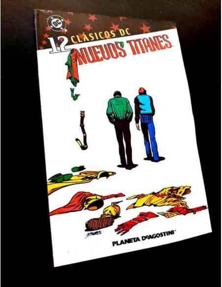 CASI EXCELENTE ESTADO NUEVOS TITANES 12 CLASICOS DC COMICS PLANETA