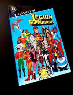 EXCELENTE ESTADO LA LEGION DE SUPERHEROES 1 CLASICOS DC...