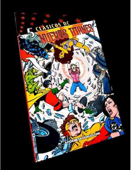 CASI EXCELENTE ESTADO NUEVOS TITANES 5 CLASICOS DC COMICS PLANETA