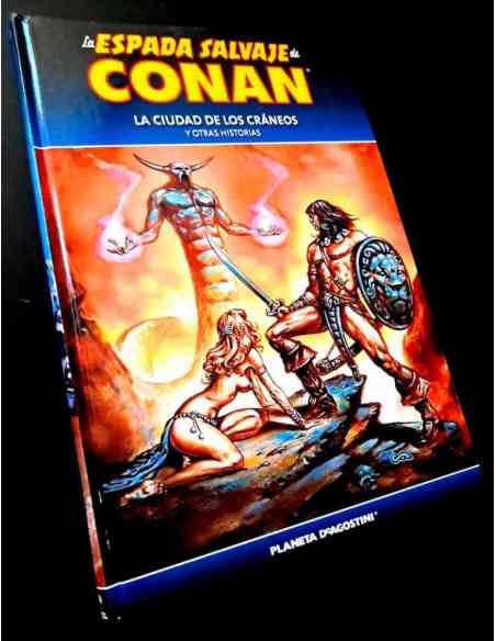 EXCELENTE ESTADO LA ESPADA SALVAJE DE CONAN 20 LA CIUDAD DE LOS CRANEOS TOMO PLANETA