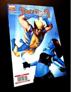 CASI EXCELENTE ESTADO MISTICA 12 COMICS PANINI MARVEL