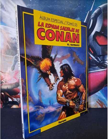 EXCELENTE ESTADO ALBUM ESPECIAL LA ESPADA SALVAJE DE CONAN 25 FORUM COMICS TAPA BLANDA