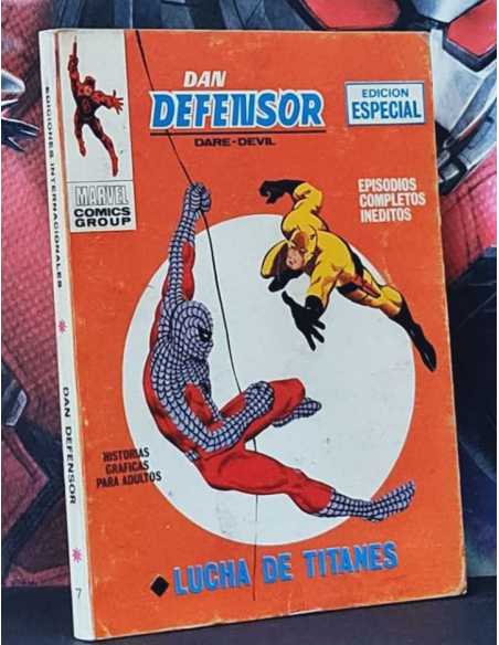 MUY BUEN ESTADO DAN DAN DEFENSOR 7 LUCHA DE TITANES TACO EDICIONES VERTICE