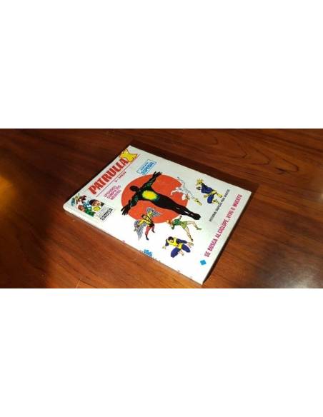 PATRULLA X 1324 MUY BUEN ESTADO LIGERO CORTE EN PORTADA VERTICE TACO