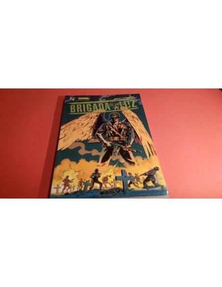 EXCELENTE LA BRIGADA DE LA LUZ NORMA EDITORIAL