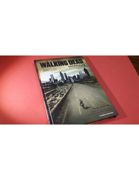 EXCELENTE THE WALKING DEAD CHRONICLES LA GUIA OFICIAL PLANETA